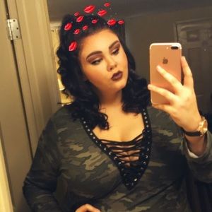 Meet your Posher, Kendra